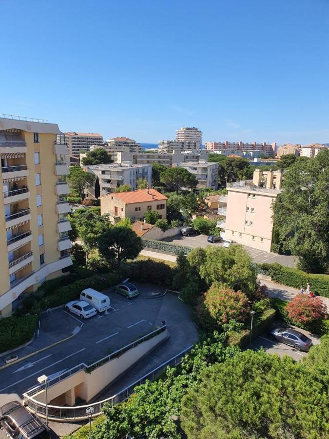 Le Frejus Plage Luaran gambar